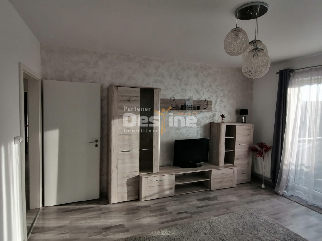 Apartament cu 2 camere decomandat, cu balcon si loc de parca