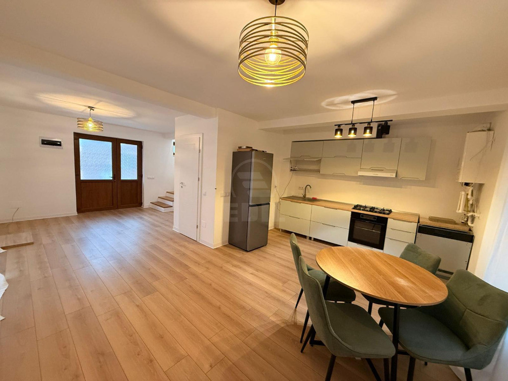 Inchiriere Casa 3 camere; 77 mp, 2 bai, EROILOR