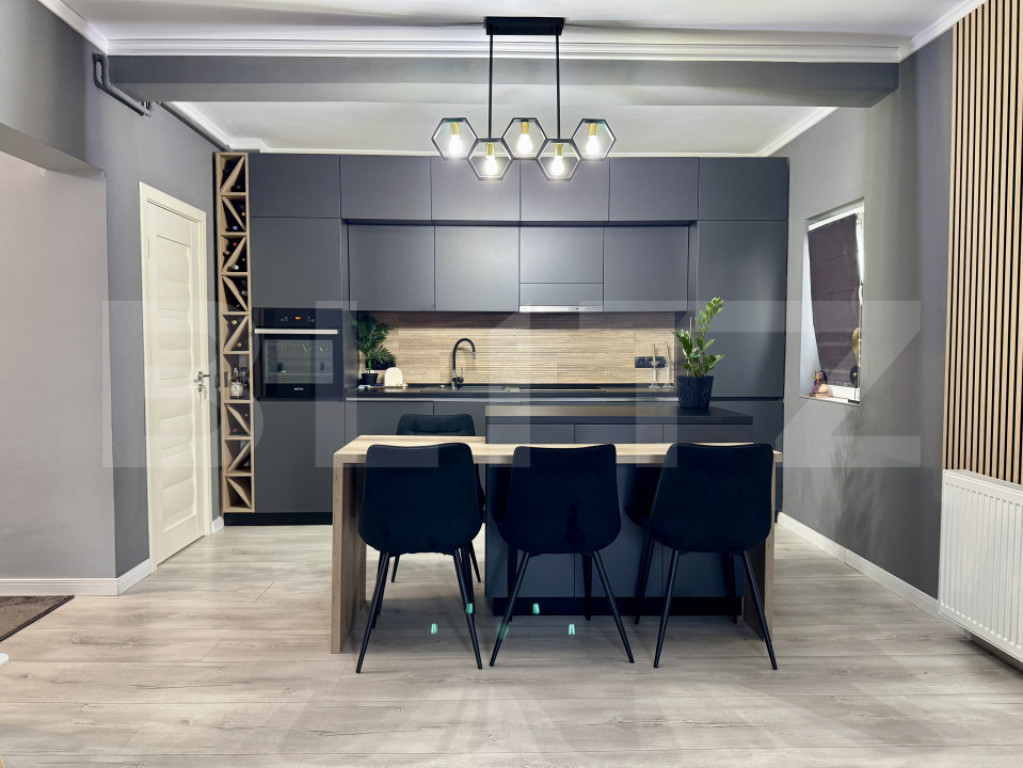Apartament 3 camere , 74 mp utili + 3 LOCURI DE PARCARE , UN