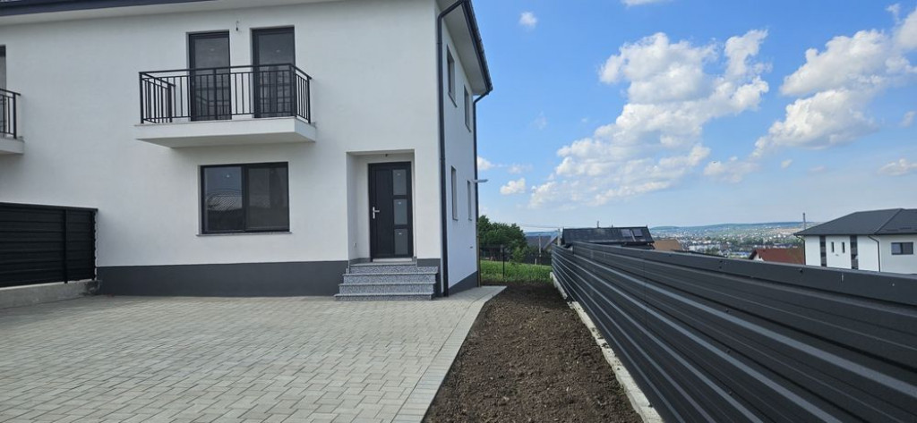Apartament cu doua camere - Ultracentral