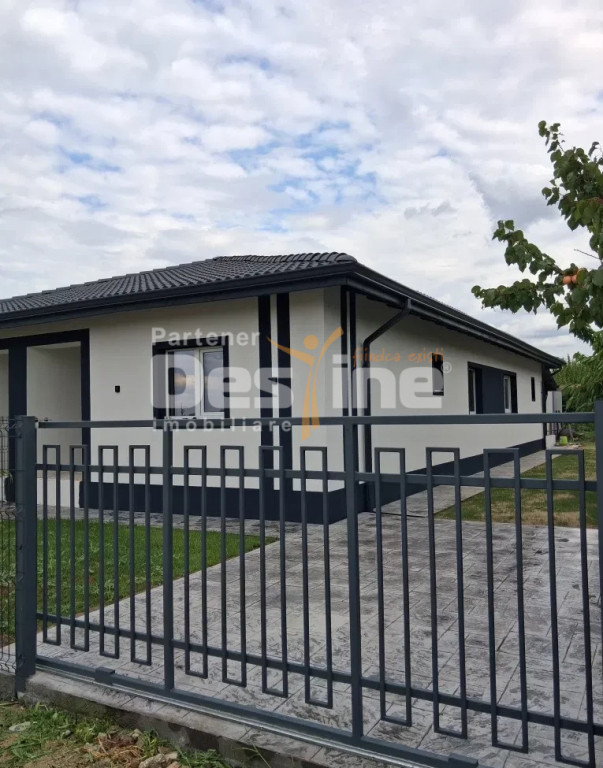 1/2 Duplex parter