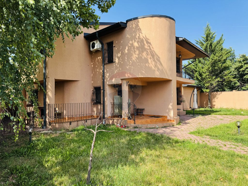 Casă de închiriat | 4 camere | Teren 530 mp | Otopeni