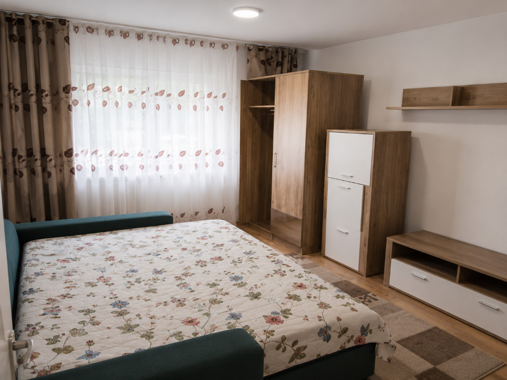 Apartament 2 camere | Decomandat | 54 mp | Tractorul