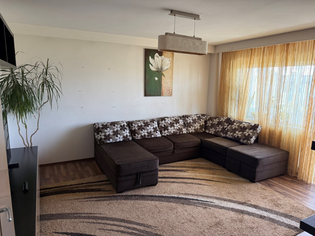 Particular inchiriez Apartament 2 camere in Aviatiei mobilat si utilat