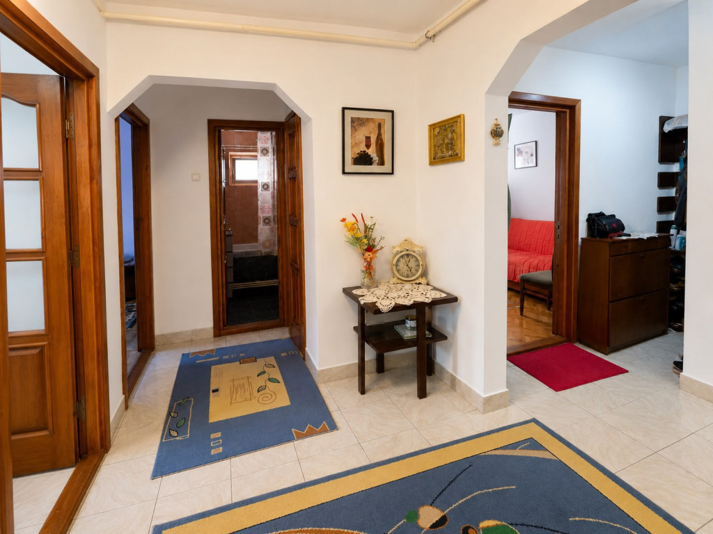 APARTAMENT 3 CAMERE , DECOMANDAT , TOMIS NORD
