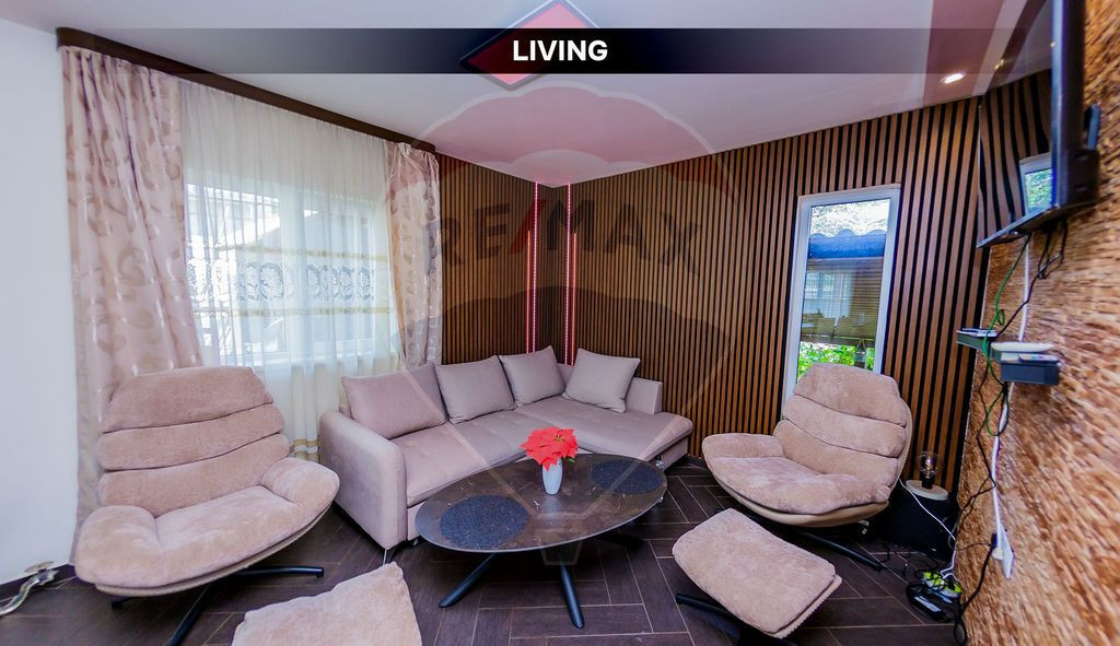 DE VANZARE vila de lux in Tautii de Sus, plus casuta cadou!