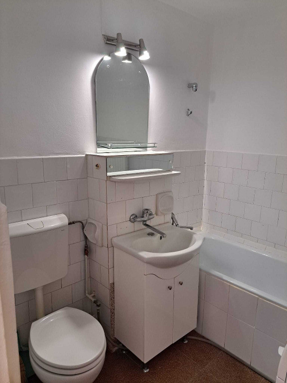 Apartament 2 camere zona SCRIITORILOR