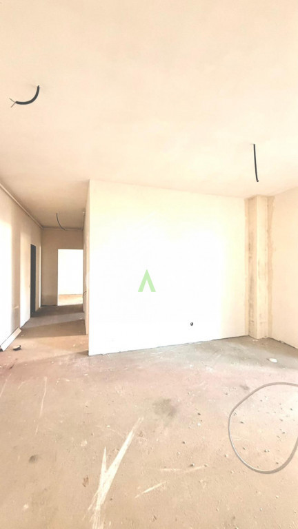 Oportunitate ! Apartament 4 Camere | Semifinisat | Logie 10