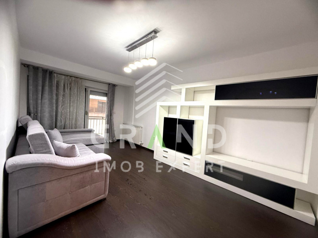 Apartament decomandat | 39 mp+balcon 7 mp | Zona Panemar–E