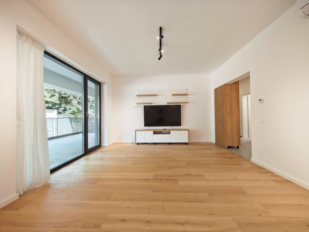 APARTAMENT SUPERB l SPATIOS l TERASA l PARCARE l BANEASA