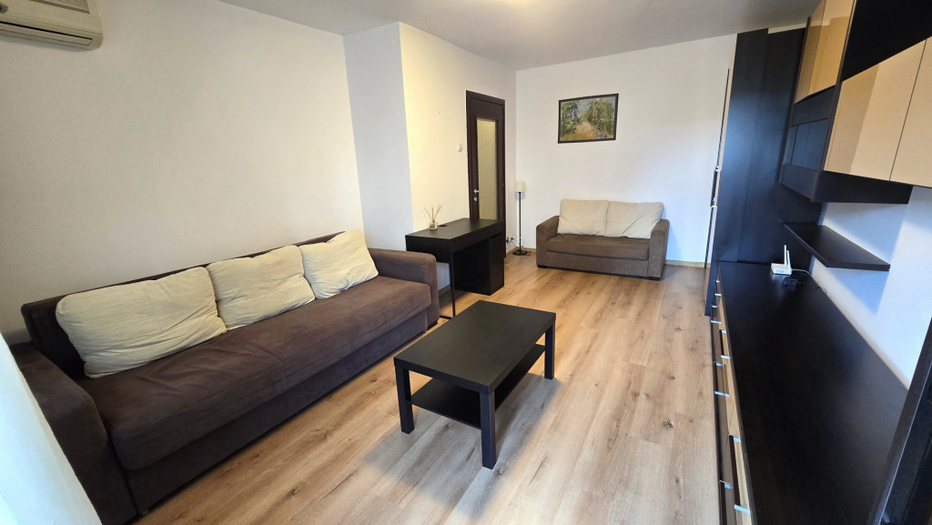 Garsoniera cu spatii de depozitare l Parc Sebastian