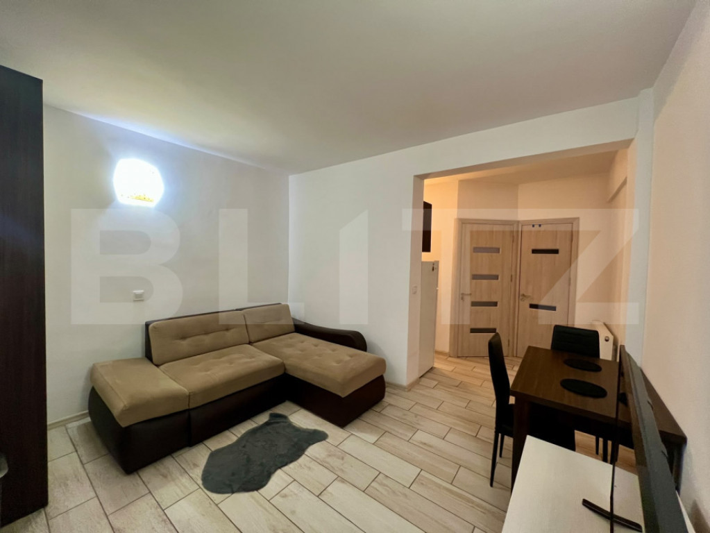 Garsoniera, 38 mp, AC si centrala proprie, parter, zona Cent