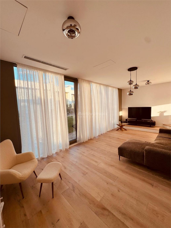 Casa lux - Tunari Amber Forest - 4 camere - 3 bai - 141mp -
