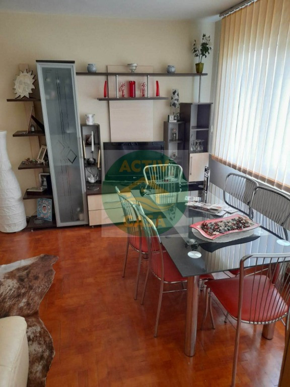 Apartament 2 camere, zona Liceul nr. 2