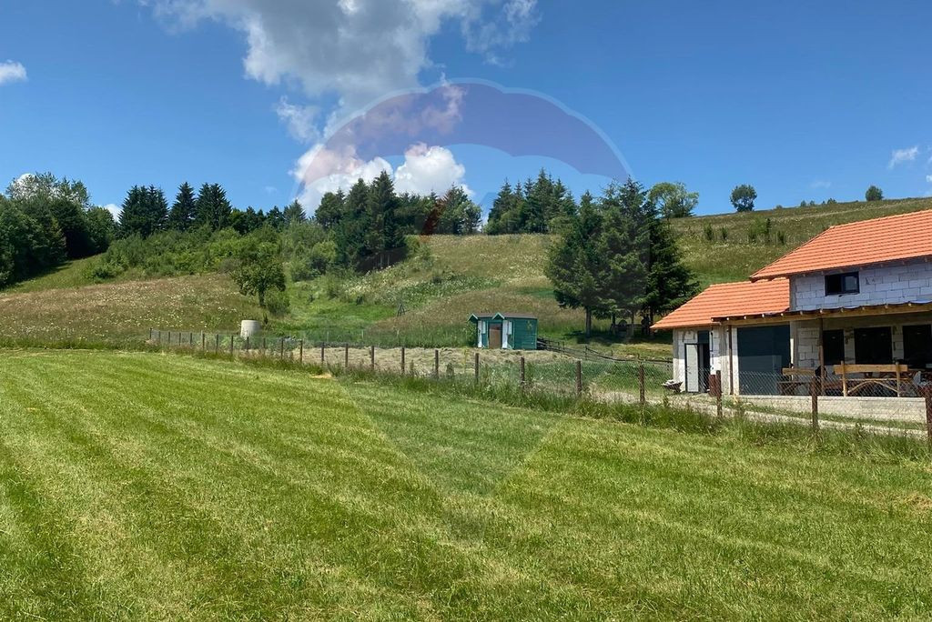 Teren 1,308mp Vama Buzaului / Strada Principala
