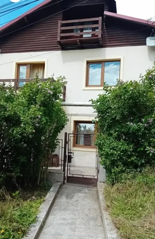 Vând casă în Câmpina, județul Prahova