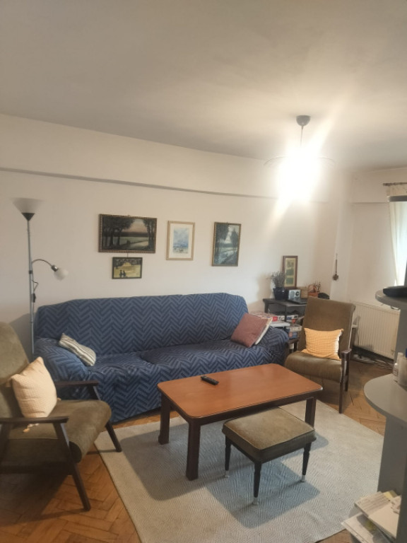 Apartament 3 camere decomandat, Cartier Sărari, zona Spanie