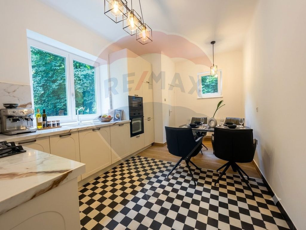 Apartament in centrul Brasovului de inchiriat.