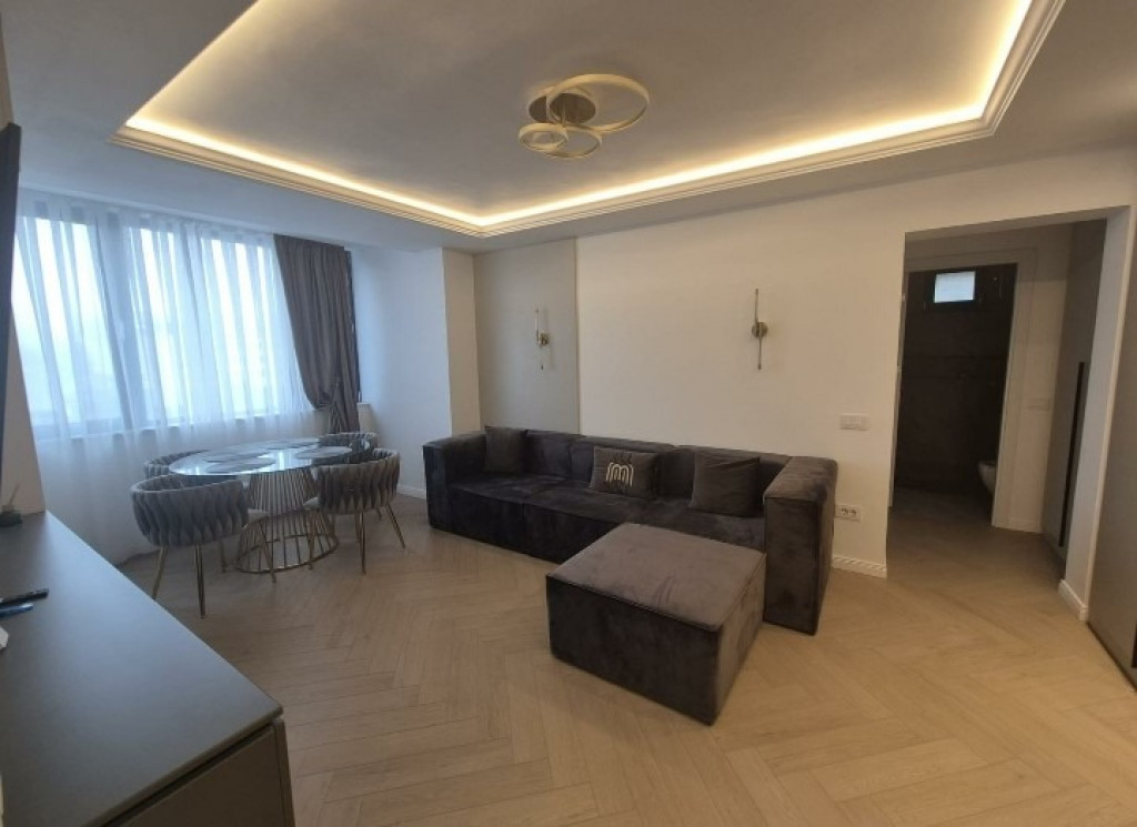 Apartament De Lux Cu 3 Camere Semidecomandate Zona Ultracentrala