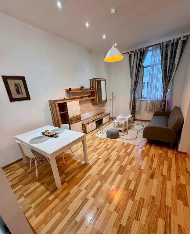 3 camere Vitan-Bârzești etaj 13, renovat