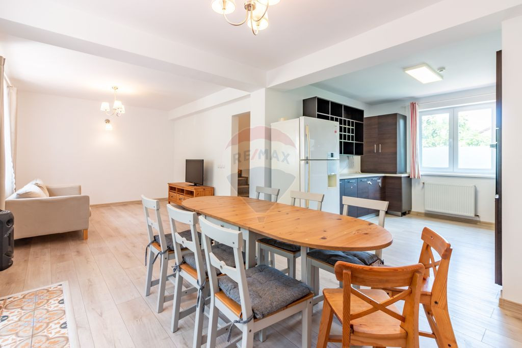 Vanzare Vila Familiala Azur Pipera, 4 cam 120mpu, curte m...