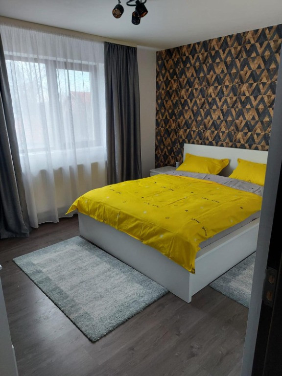 Inchiriez apartament 2 camere str. Transilvaniei