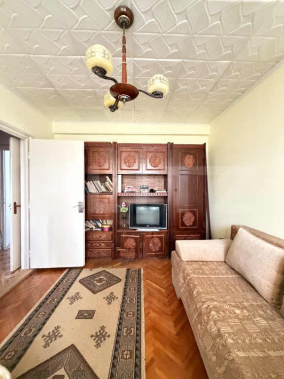 Apartament cu 2 camere, 47 mp, etaj 3, zona Micro II