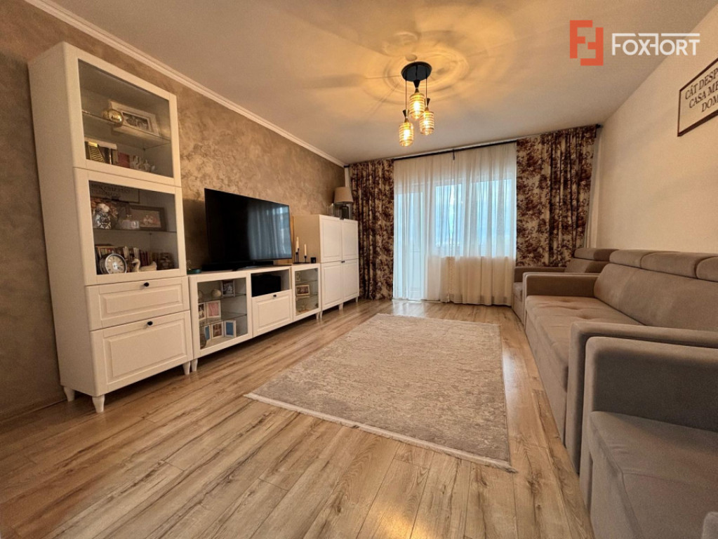Apartament cu 5 camere, 95 mp utili - zona Fortuna