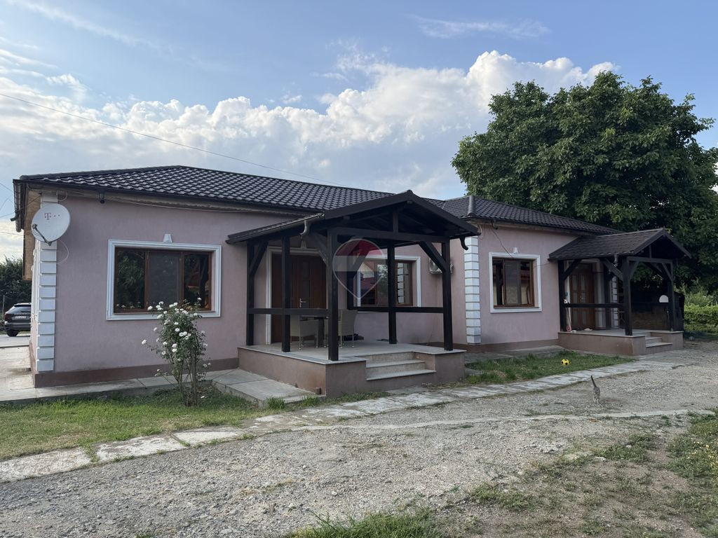 Casă cu teren Bolotesti