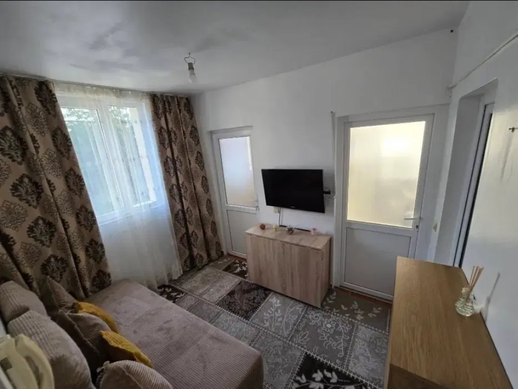 Garsoniera confort 1 / Bloc Nou / Etaj 1 - Zona Burdujeni