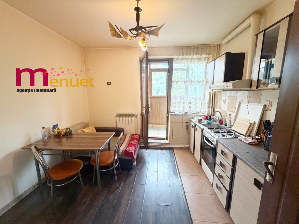 Apartament 2 camere,str.Isacei,etaj 1