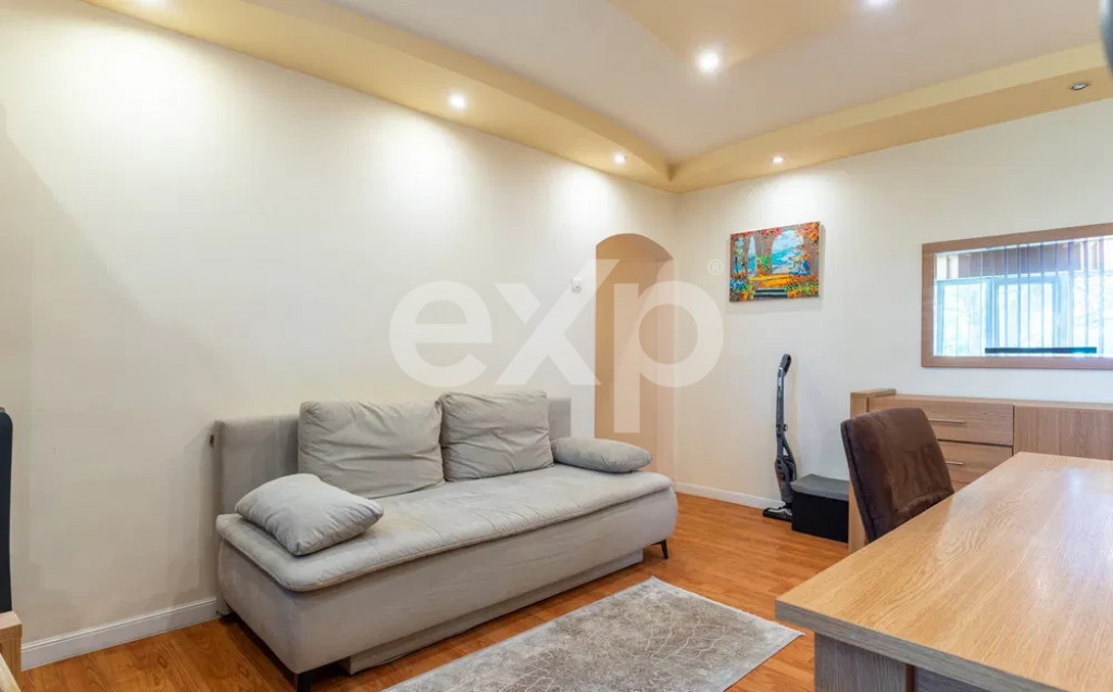 De vânzare apartament 3 camere, et 3/4, zona Inel1, Constan
