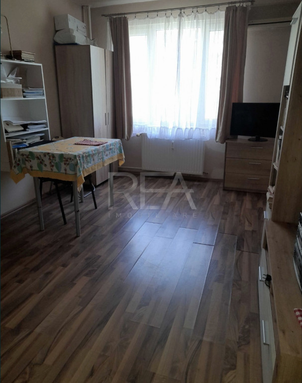 3 camere, et 3/8, 70 mp, bloc 1980-Drumul Taberei- Hanul Dru