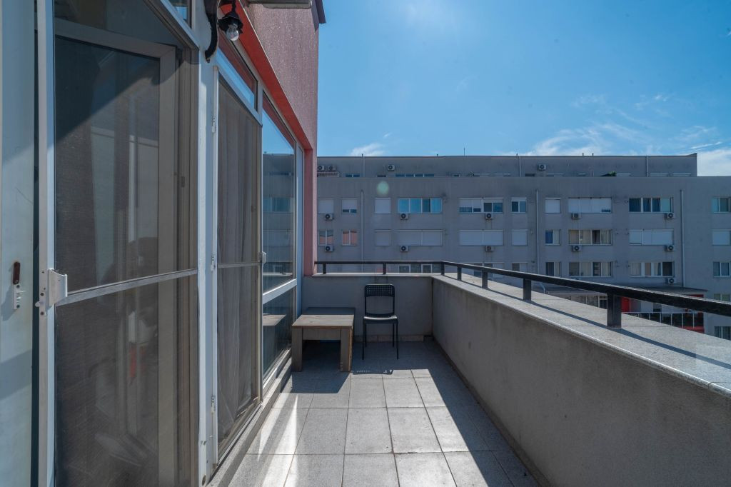 Investiție la cheie: Penthouse ARED UTA cu chiriaș prel...