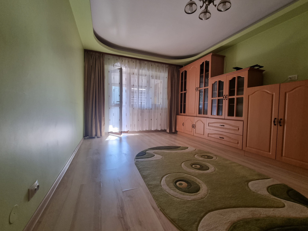 Arena Mall-Ștefan cel Mare-3 camere-76 mp utili-renovat și