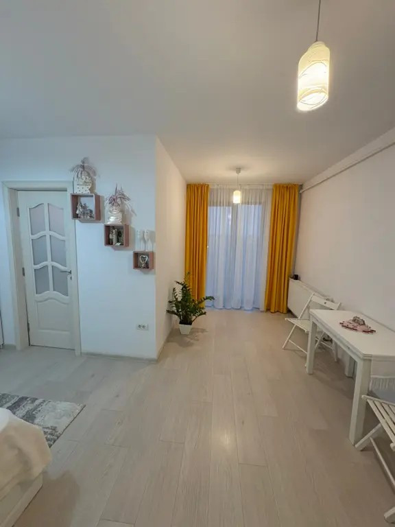 Garsonieră de vânzare-Mangalia, zonă centrală!