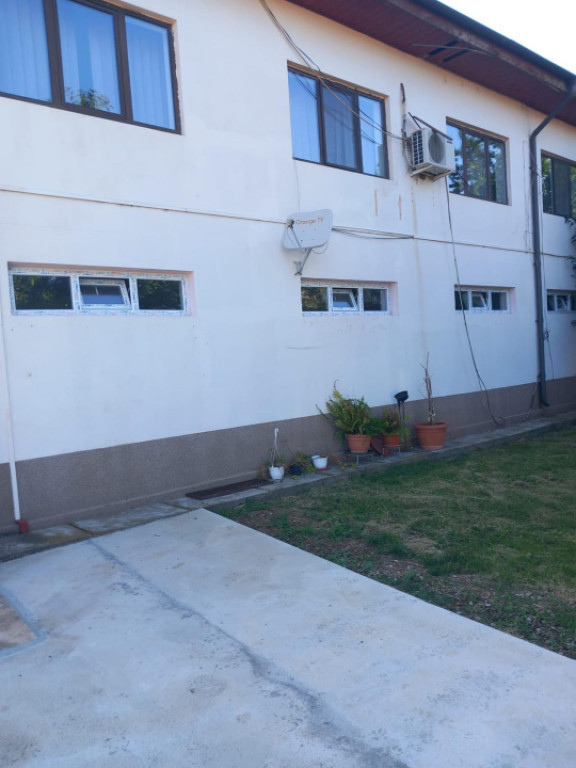 Cazare pentru 10 muncitori, 84 mp, zona Băicoi