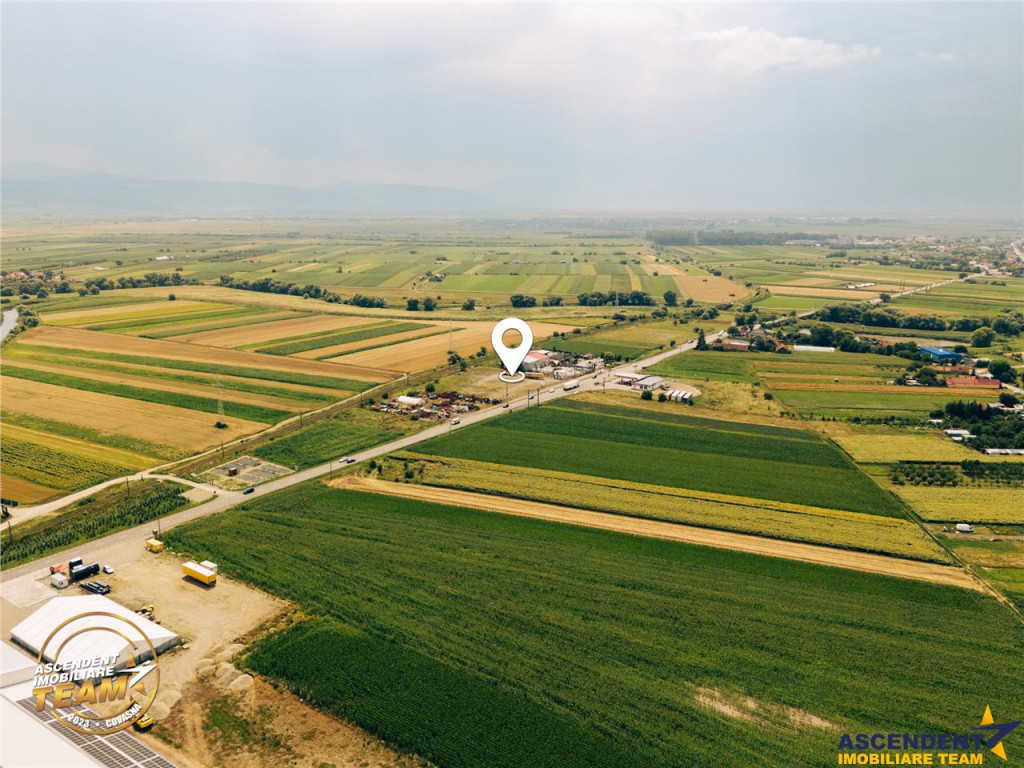 7.000 mp teren industrial premium la DN11, acces TIR, post t