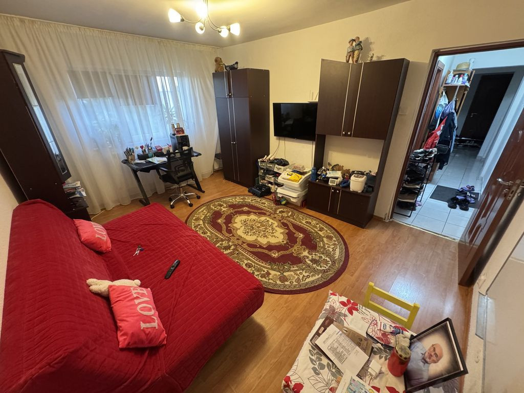 Apartament 3 camere zona Inel 2 cu Centrala