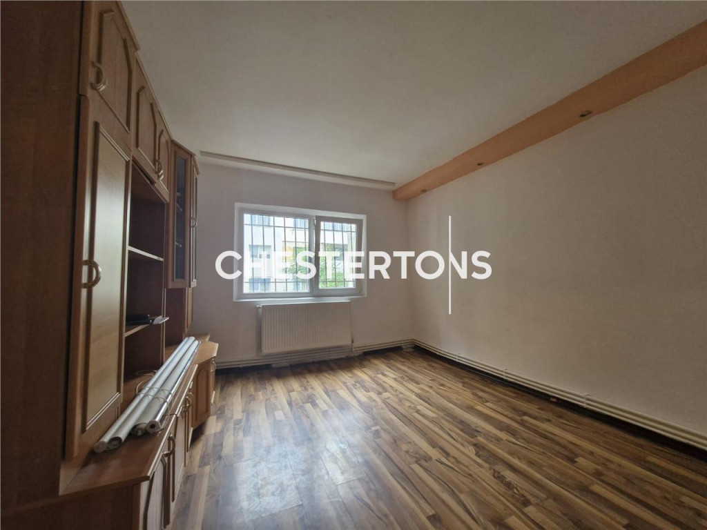 Apartament 3 camere de inchiriat , zona Inel 2