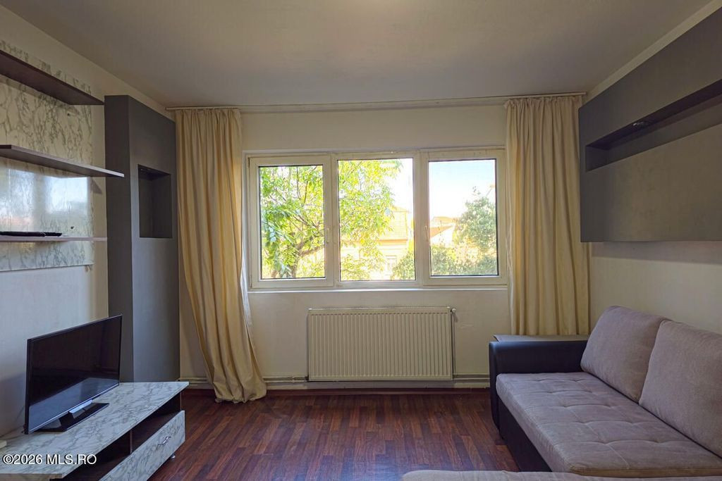 Bulevardul Cetatii - Apartament 4 Camere, Etaj 1, Central...