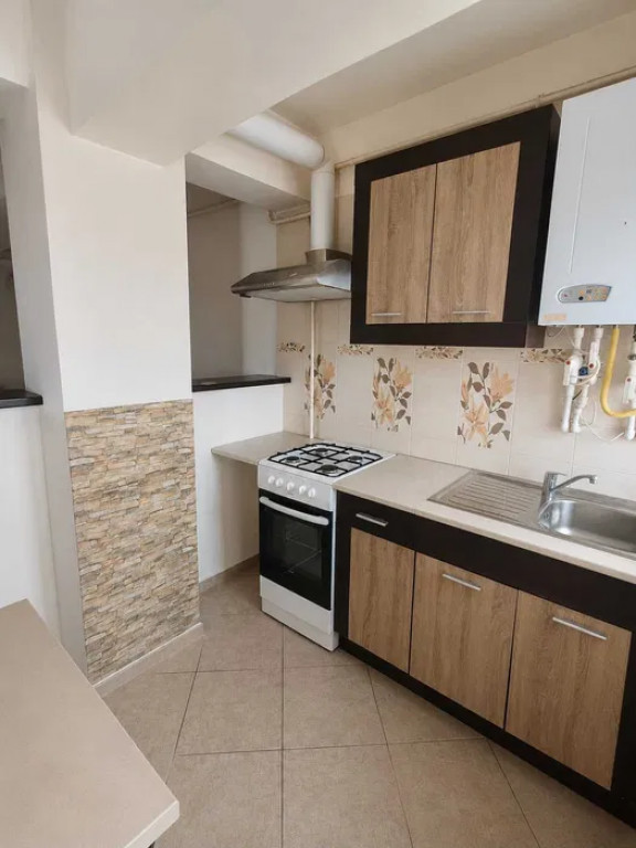 Apartament cu 2 camere decomandate Etaj 2 - Zona Obcini