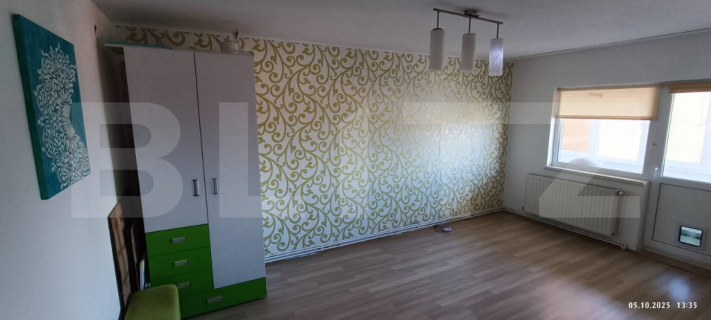 Cartierul Florilor, imobil renovabil, etaj intermediar, zona