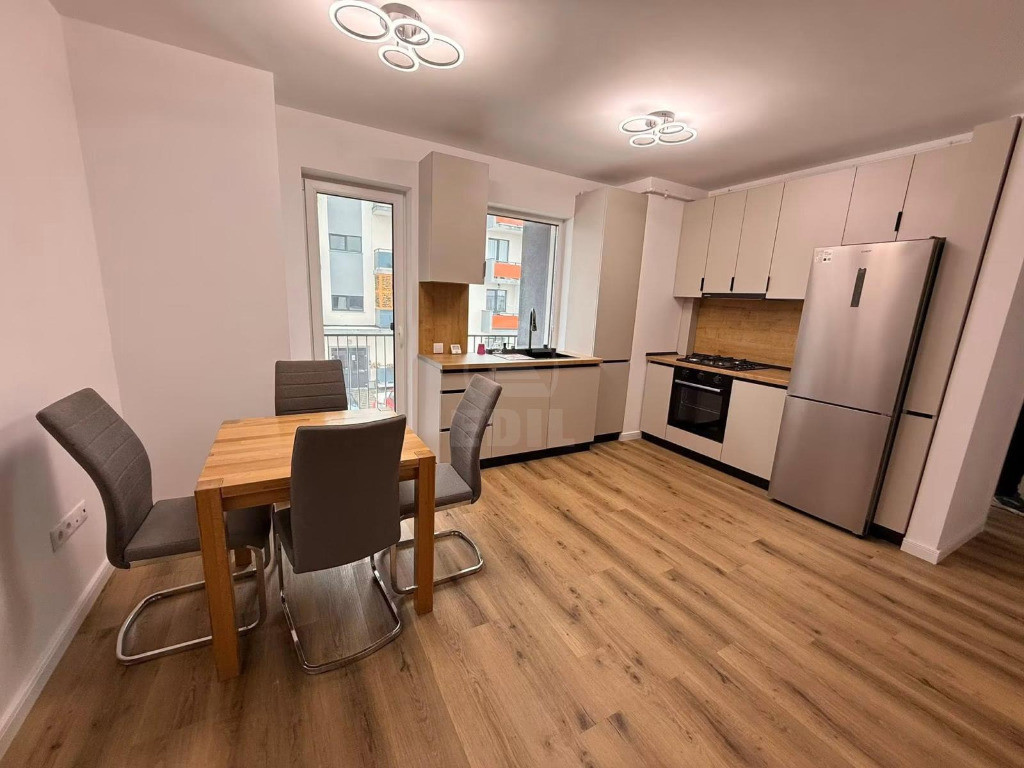Inchiriere Apartament 3 camere semidecomandat, 53 mp, Sesul de Sus