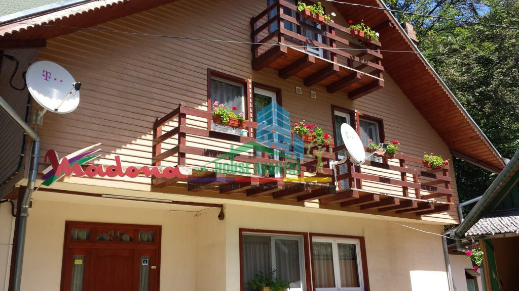 Pensiune de vânzare în Lepșa - Vrancea