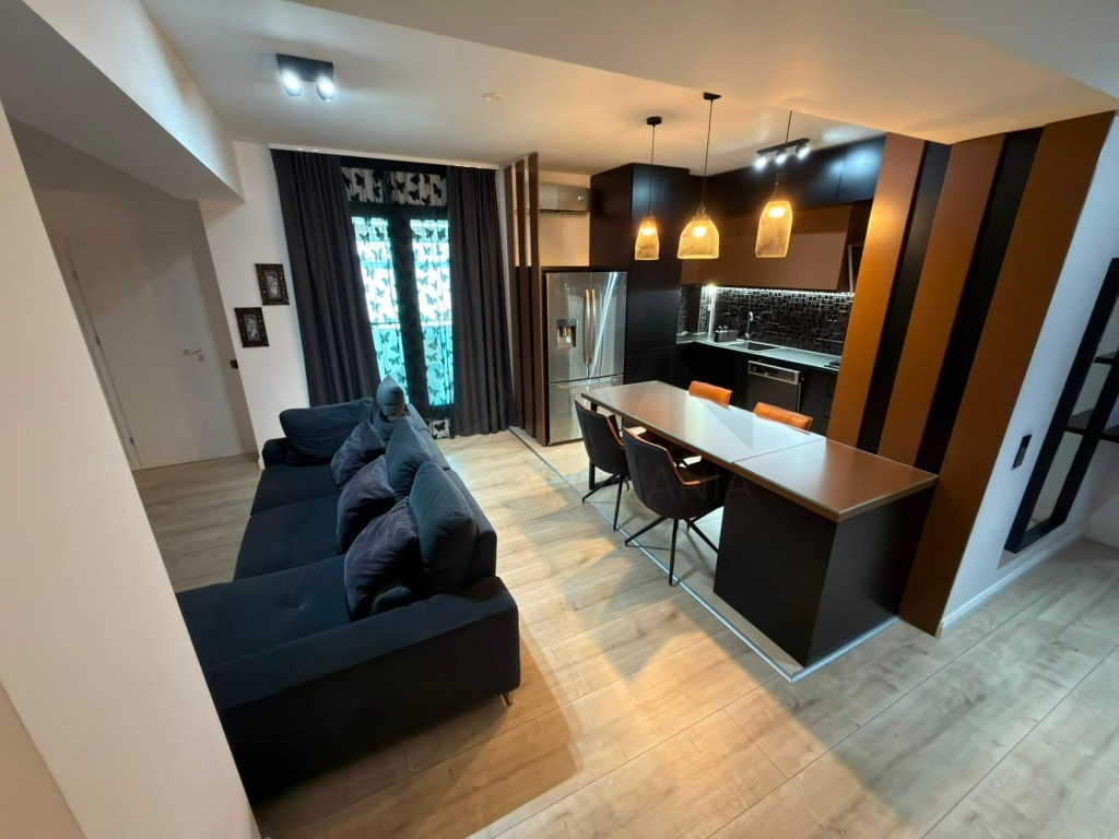 APARTAMENT 3 CAMERE PREMIUM SISESTI