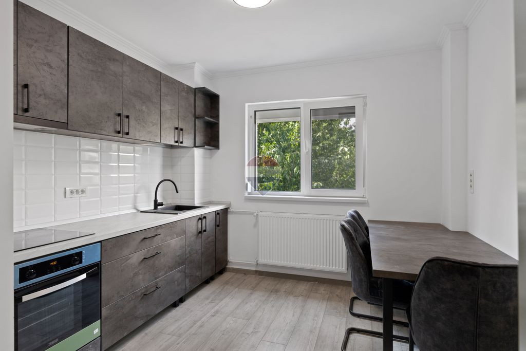 ???? Apartament cu 2 camere de închiriat pe Malul Mureș...