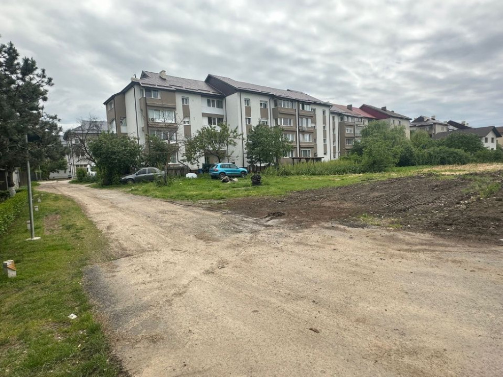 Teren intravilan 454 mp, zonă mixtă CM, central Ghermă...