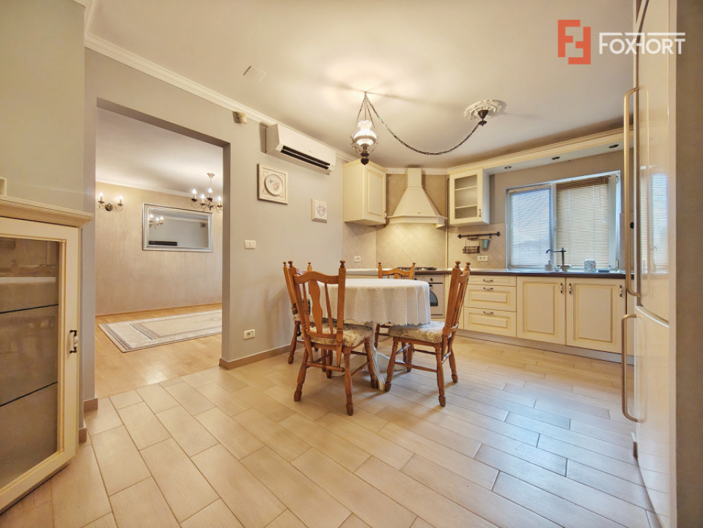 Apartament cu 3 camere 89 mp decomandat | Centrala Proprie |