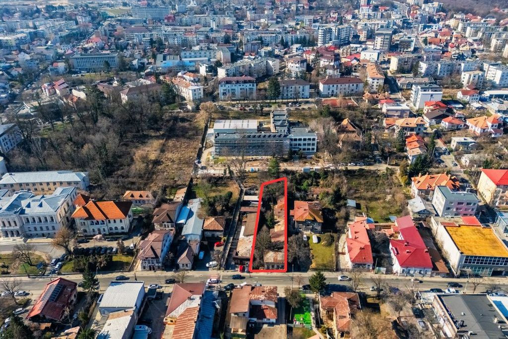 TEREN CU CONSTRUCȚIE DEMOLABILĂ-PITEȘTI-OPORTUNITATE D...